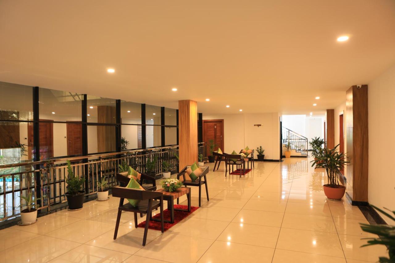 Amuse Vista Resorts And Spa Anachal Exterior foto