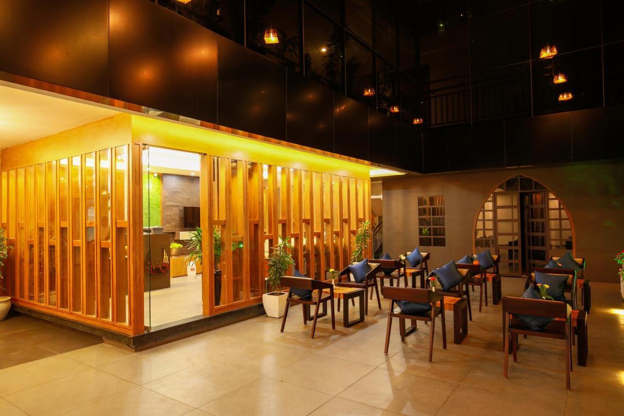 Amuse Vista Resorts And Spa Anachal Exterior foto